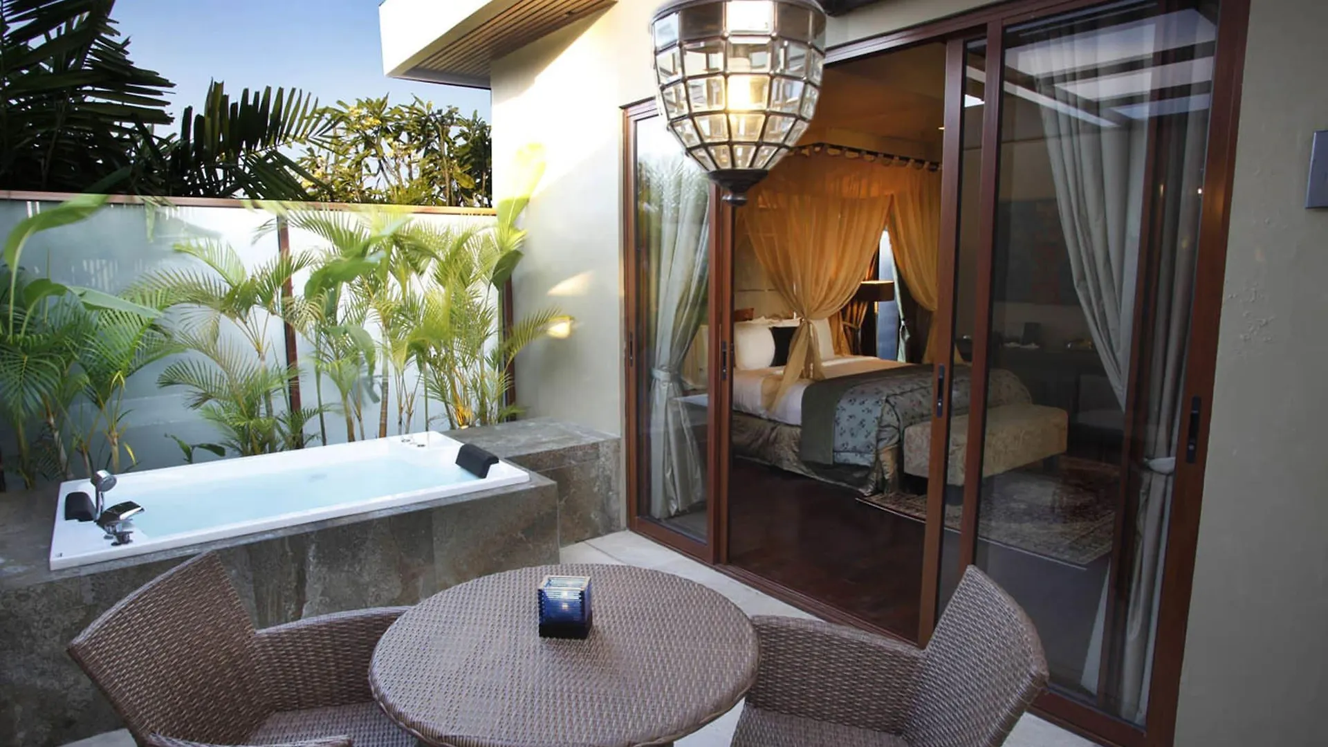 Kanishka Villas Seminyak   Seminyak (Bali)
